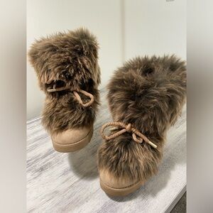 Ugg Posh Mini Fur Boots Size 11